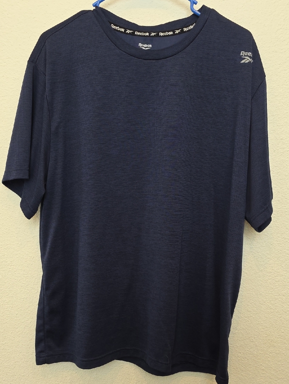Reebok Men's Dark Navy Short-Sleeve Athletic Tee